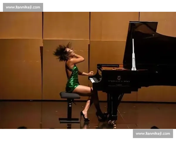 兰州钢琴比赛精彩纷呈 吸引全国顶级钢琴家同台竞技 展现音乐艺术的魅力 兰州钢琴比赛精彩纷呈 吸引全国顶级钢琴家同台竞技 展现音乐艺术的魅力