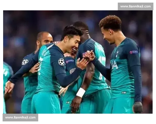 巴萨热刺激战正酣，争夺欧冠小组出线生死战一触即发